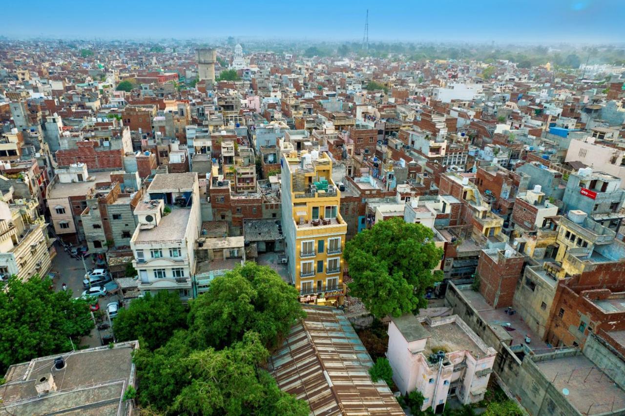 Hotel Golden Stay Amritsar Esterno foto