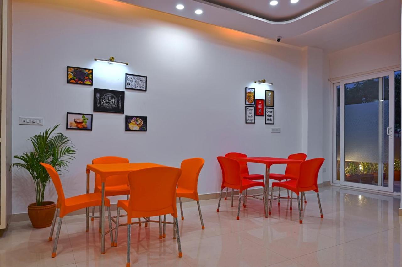 Hotel Golden Stay Amritsar Esterno foto