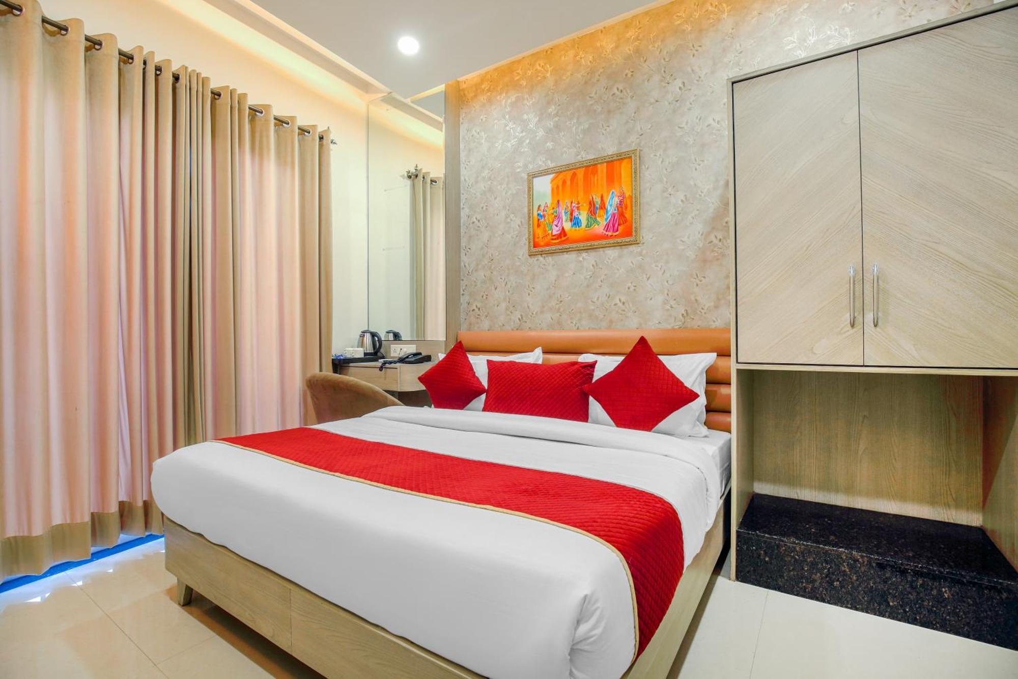 Hotel Golden Stay Amritsar Esterno foto